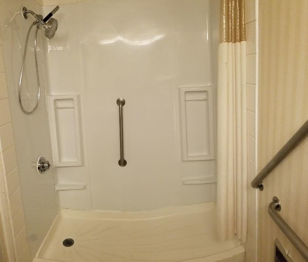 Howard Johnson By Wyndham Milford/New Haven المظهر الخارجي الصورة